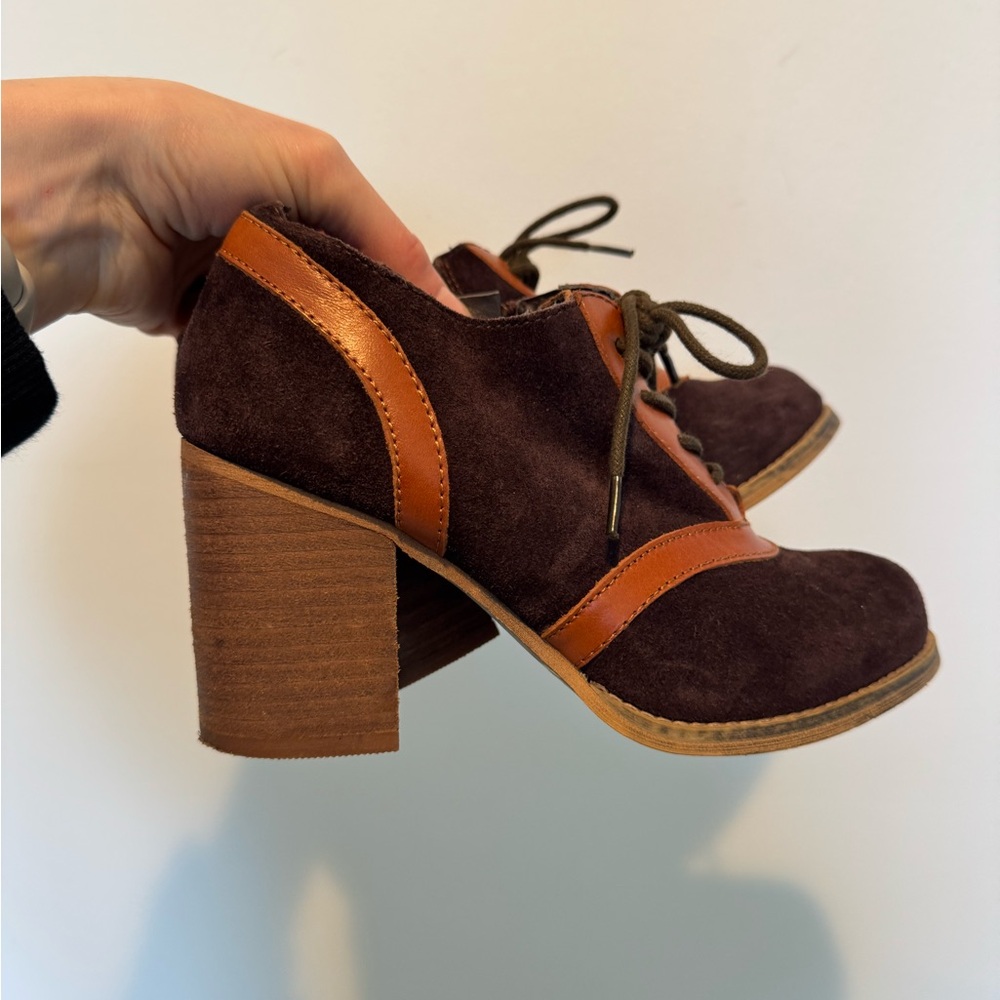 Sbicca Vintage Retro Oxford Heeled Lace-Up Suede Shoes Size 6, EUC